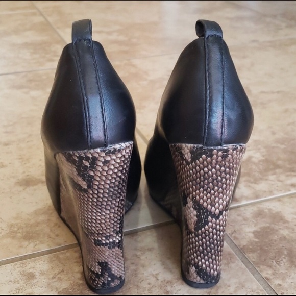 Jeffrey Campbell Snake Print Wedges - Picture 3 of 7